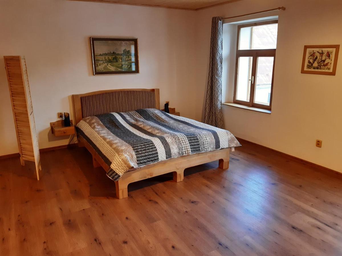 Stáj Zakšín - špejchar Apartamento Dubá Exterior foto